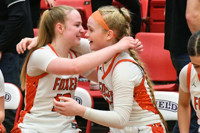 a Silverton Crater 5A Oregon girls basketball final 2024 Leon Neuschwander 75